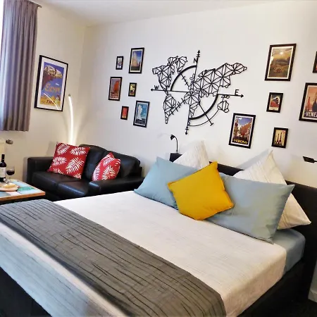 Altes Brauhaus بيت ضيافة Gangelt